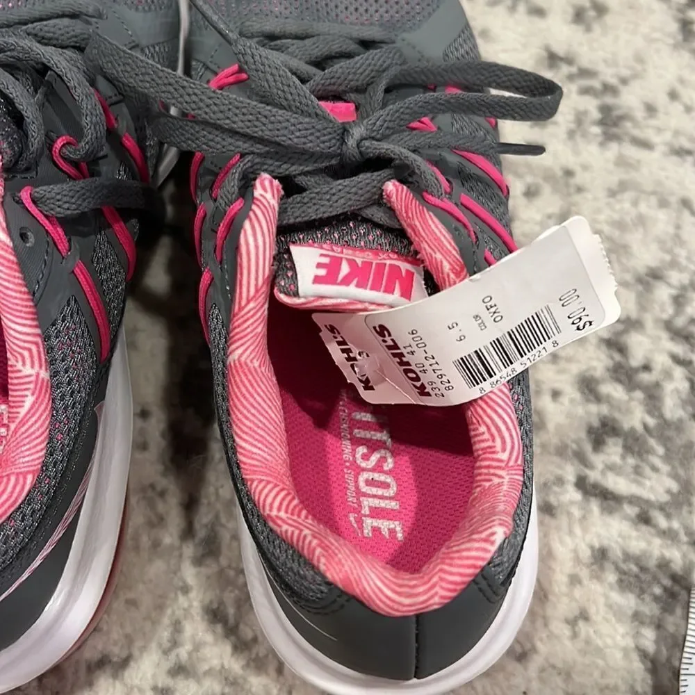 Nike Max Dynasty Women’s Running Shoes Size 6.5 worn once grey and pink Like new